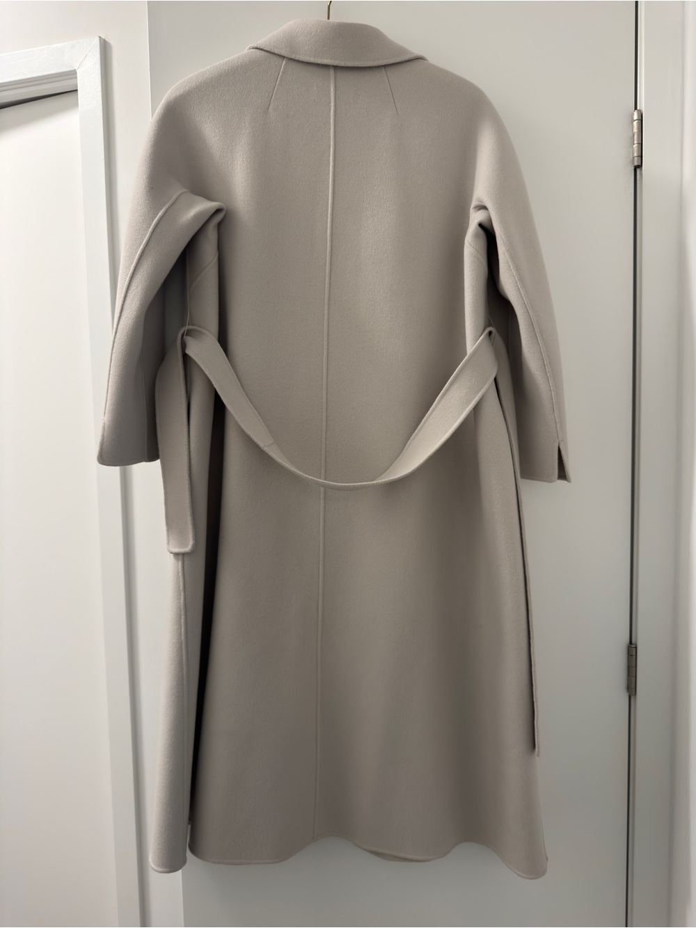 Maxmara Women's Long Wool Coat in Light Grey - Picture 2 of 2